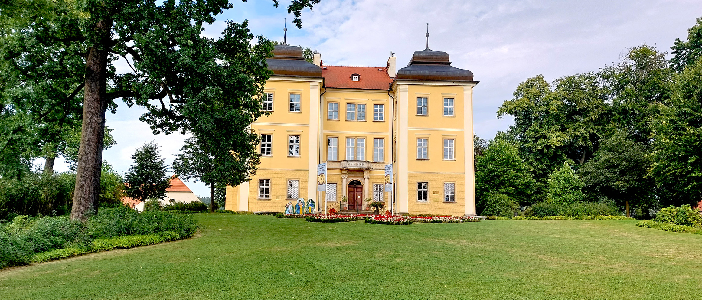 Barock Schloss Lomnitz
