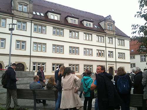 Vor dem ehemaligen Schickhardschloss in Backnang, Foto: T. Leibrecht, 2017