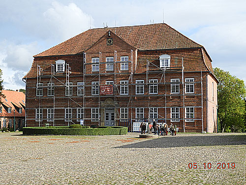 Schloß Plüschow, Hofseite, Foto: N. Krauß, 2019