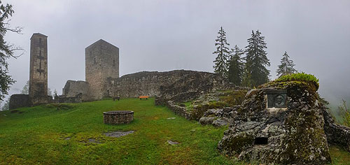 Ruine Jörgenberg Graubünden; ab 13.Jhdt, Foto: Detlev Blohm 2020