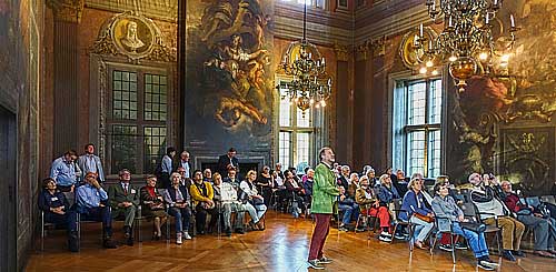 Gruppe in Schloss Gdens, Foto: D. Blohm 2018