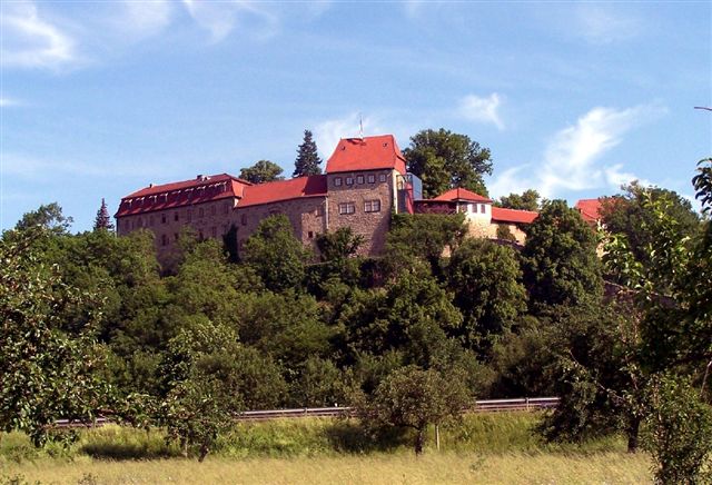 Creuzburg von Sden