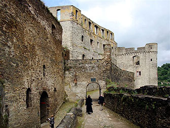 Aufgang zur Burgruine Rheinfels, Foto: Detlev Blohm