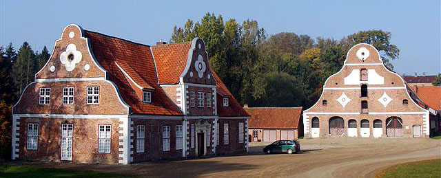 Kavaliershaus und Kuhhaus